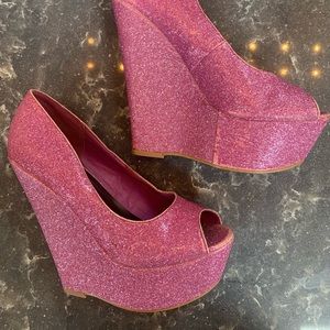 💖Pink💖 Glitter Platform Heels. Size 8. 6 inch heel.